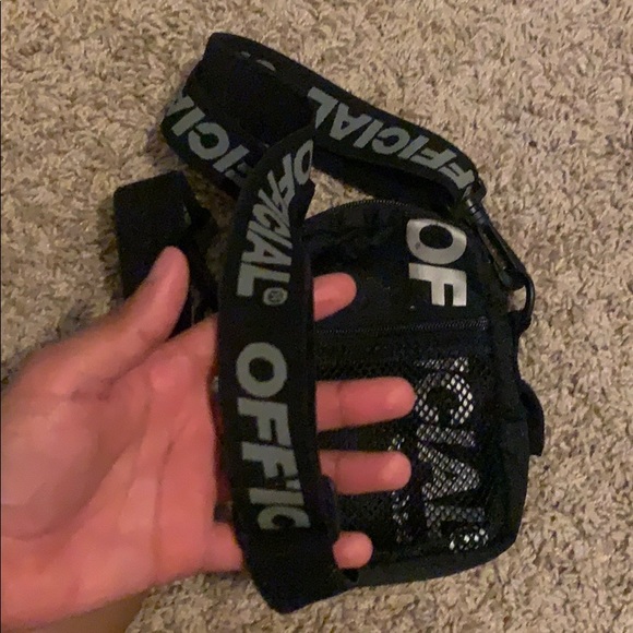 Official Shoulder Bag - Picture 2 of 4